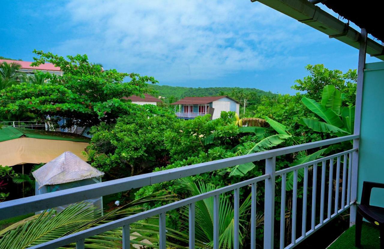 Vedana Retreat Arambol Hotel Bagian luar foto