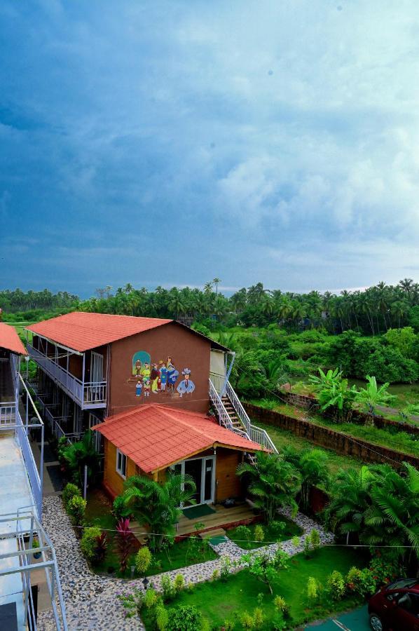 Vedana Retreat Arambol Hotel Bagian luar foto