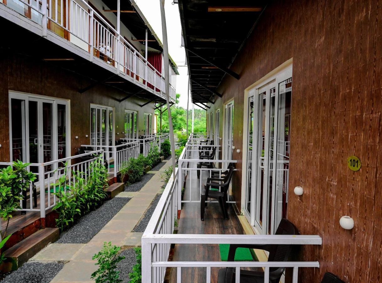 Vedana Retreat Arambol Hotel Bagian luar foto