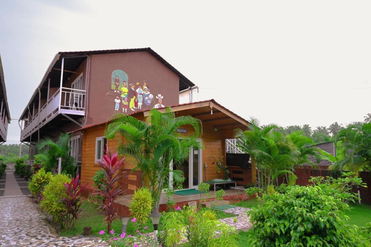 Vedana Retreat Arambol Hotel Bagian luar foto
