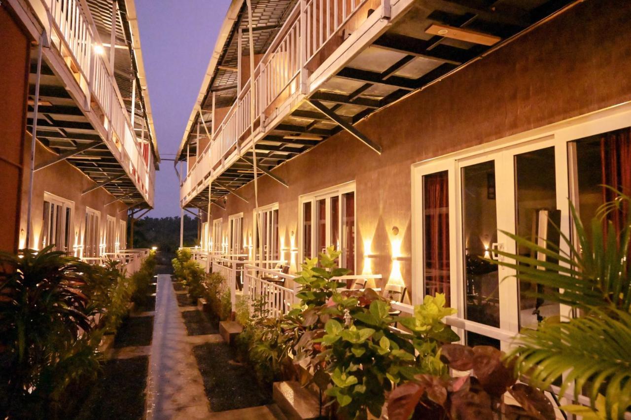 Vedana Retreat Arambol Hotel Bagian luar foto