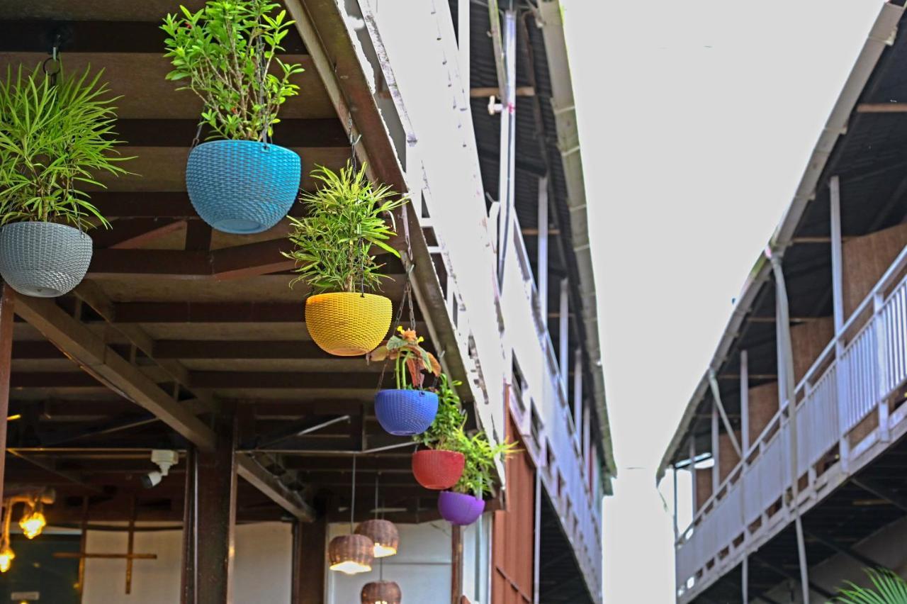 Vedana Retreat Arambol Hotel Bagian luar foto