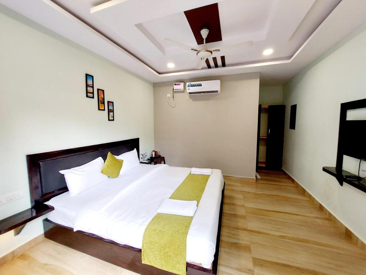 Vedana Retreat Arambol Hotel Bagian luar foto